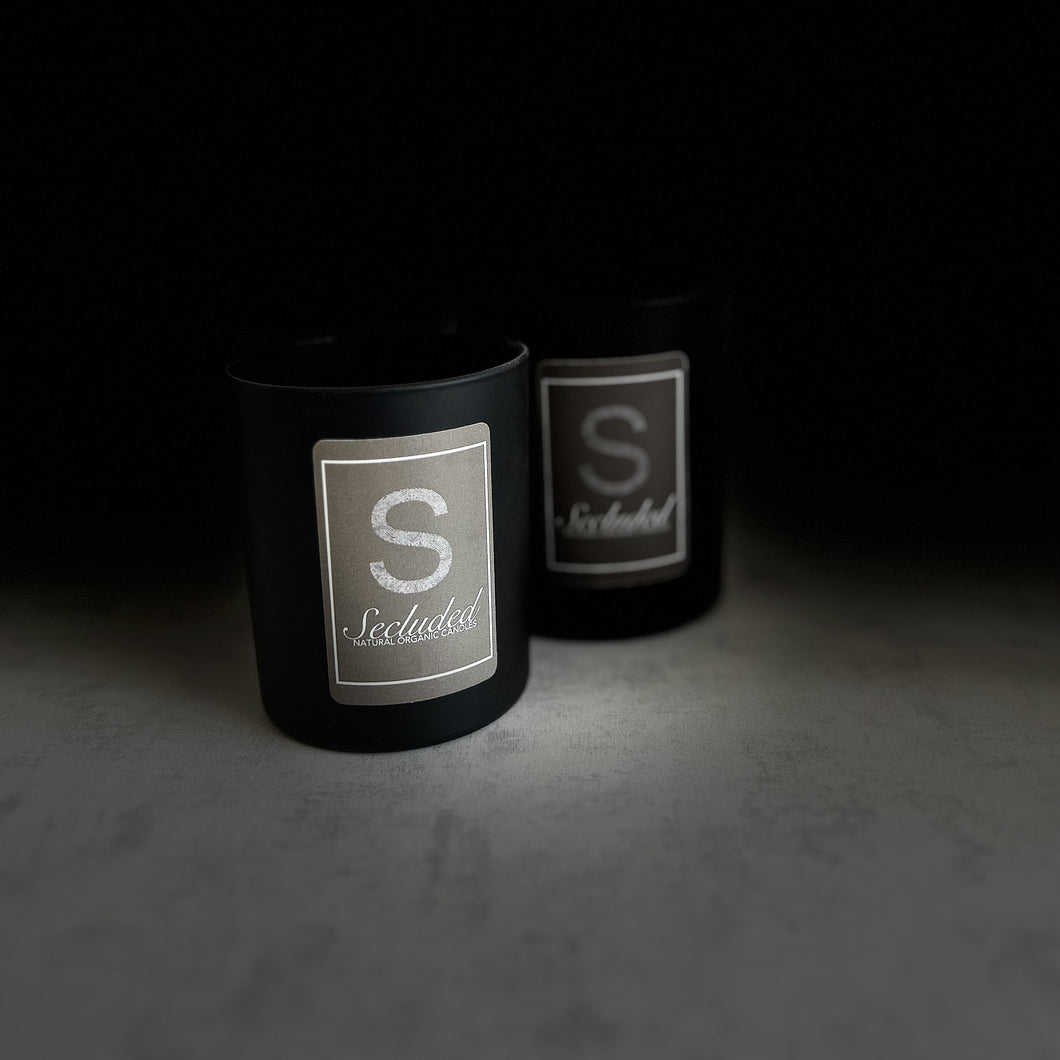 Seaweed & Juniper | Matte Black | 200g Scented Candle